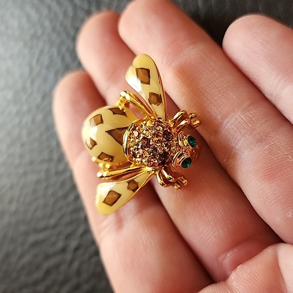 Joan Rivers brooch - Picture 4 of 11